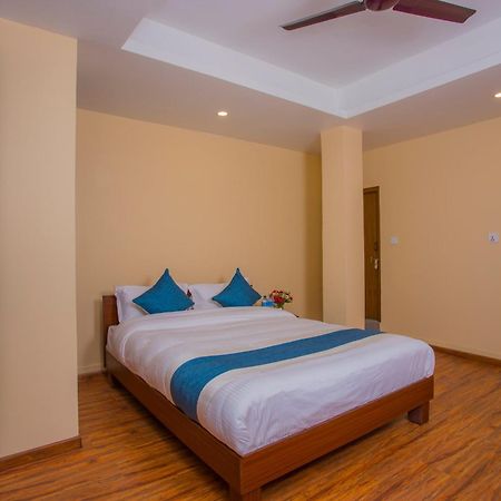 Oyo 273 Hotel Rara Palace Katmandu Dış mekan fotoğraf