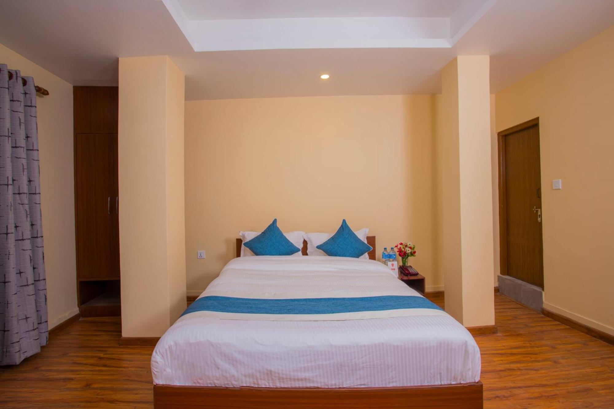 Oyo 273 Hotel Rara Palace Katmandu Dış mekan fotoğraf